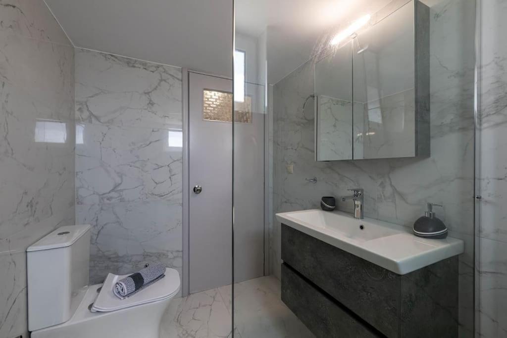 Skyvista Penthouse * Kalamata