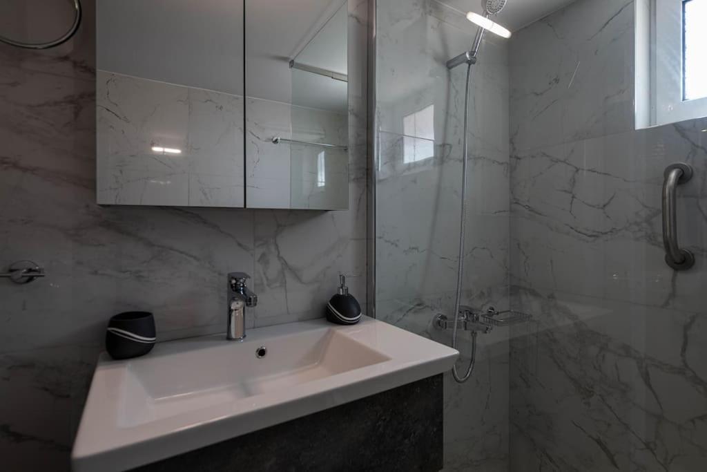 Skyvista Penthouse *